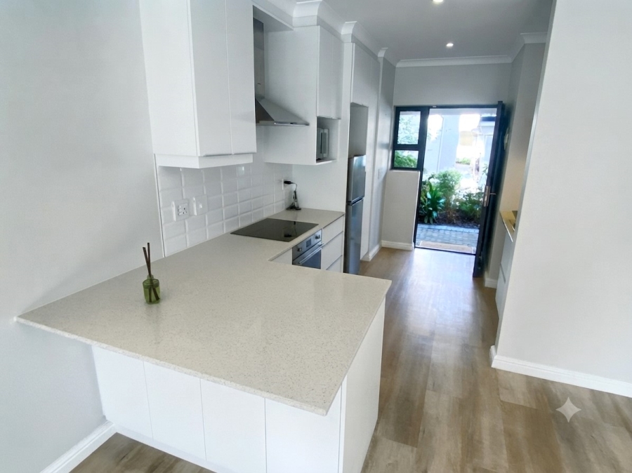 To Let 2 Bedroom Property for Rent in Keurbooms River Western Cape